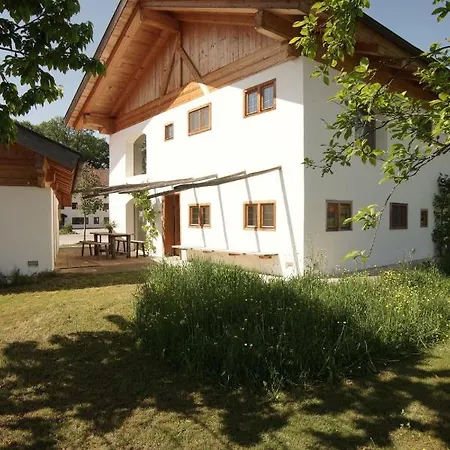 Ansitz Parstorfer * Chieming